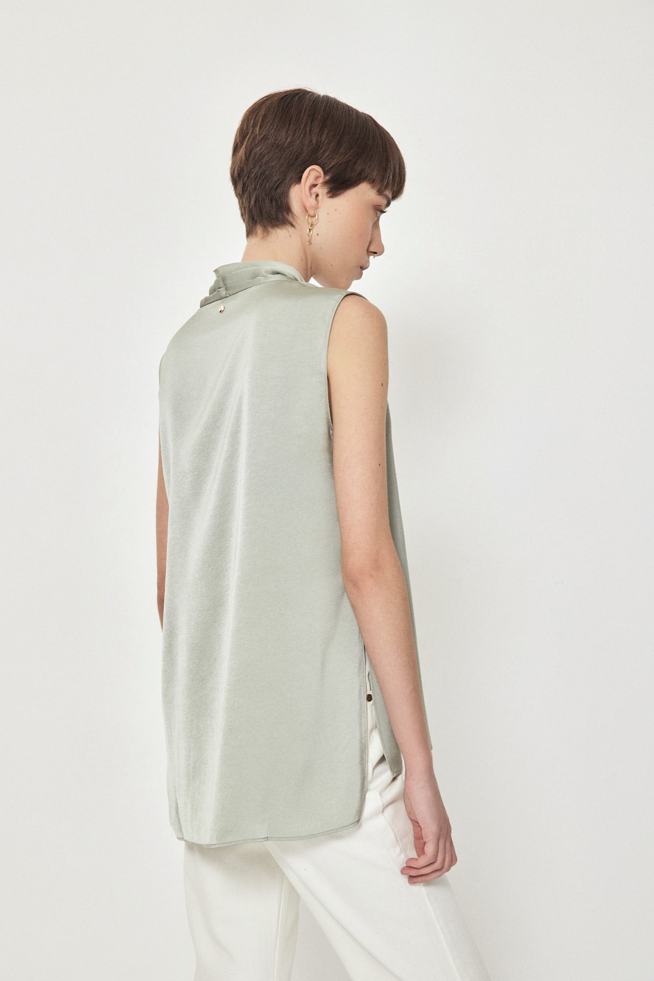 BUTTON TANK TOP MINT