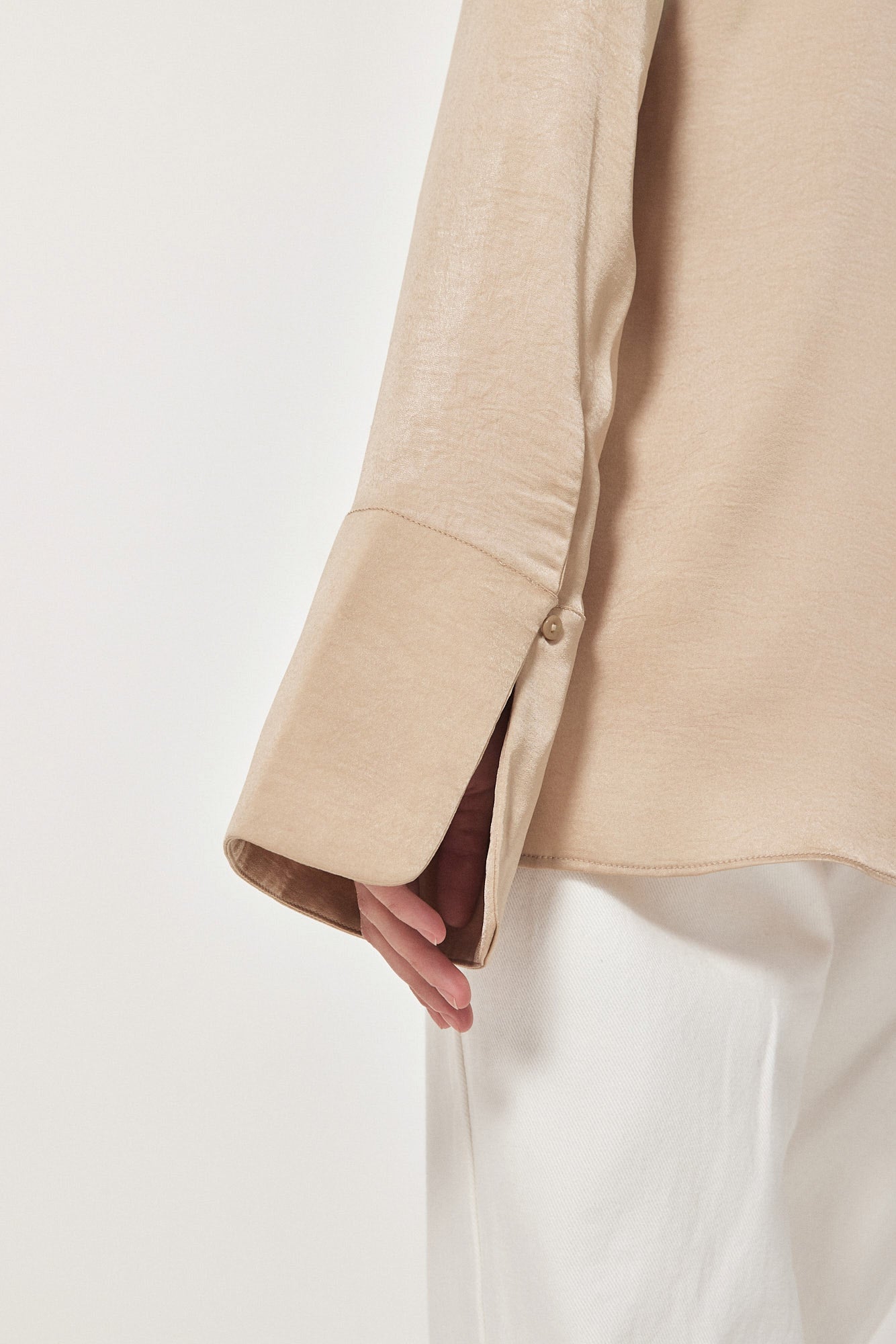 MILEY BUTTON SHIRT CHAMPAGNE