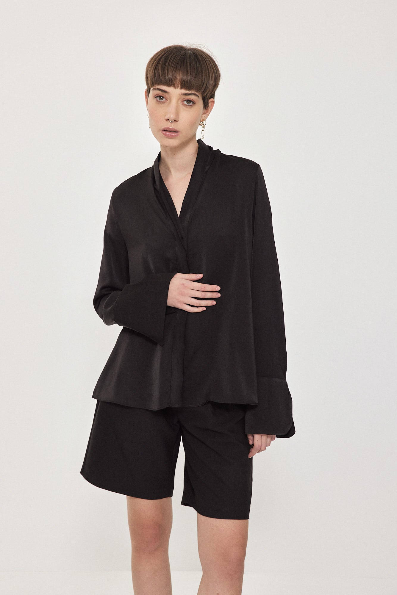 MILEY BUTTON SHIRT BLACK