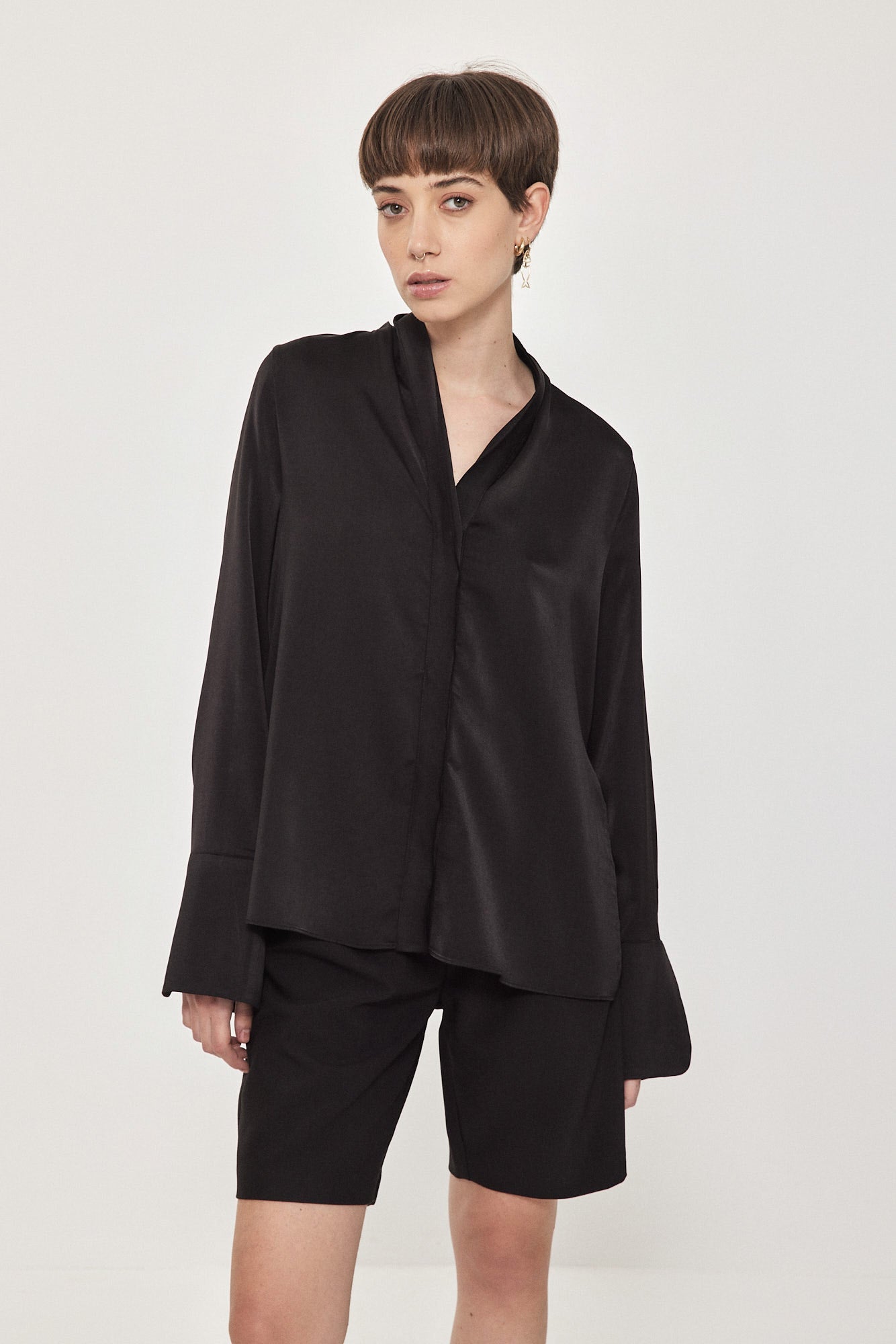 MILEY BUTTON SHIRT BLACK