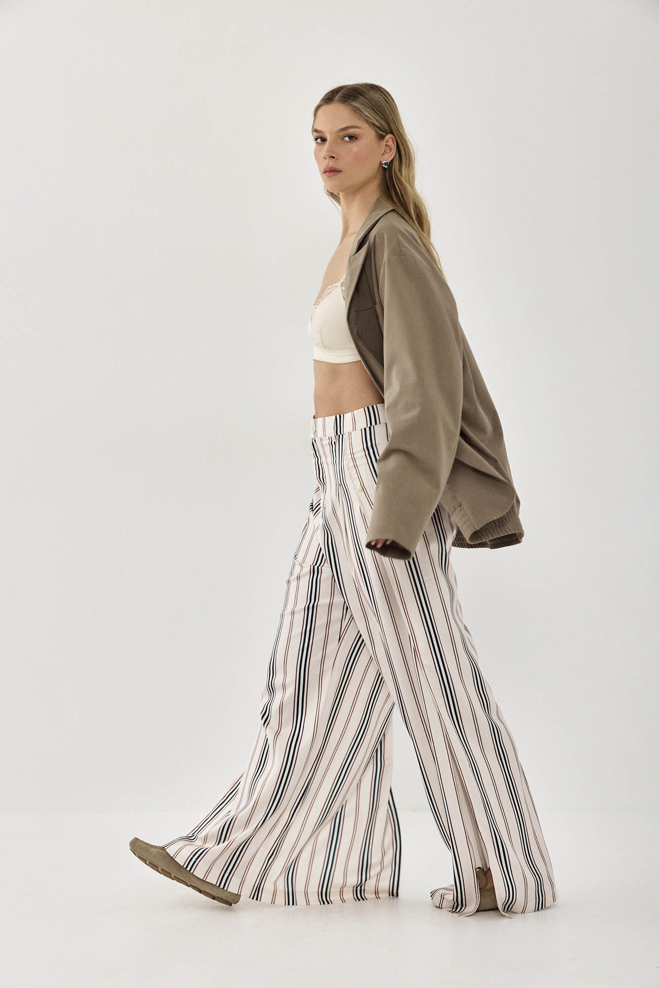 OVERSIZED BOMBER TAUPE GRAY