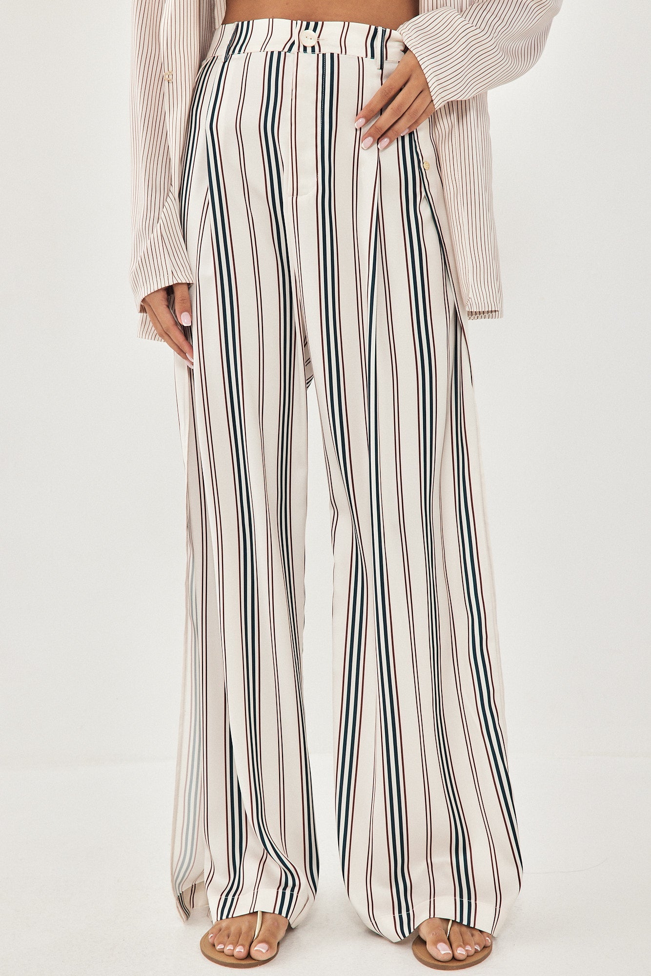 WIDE PANTS SLIT STRIPE