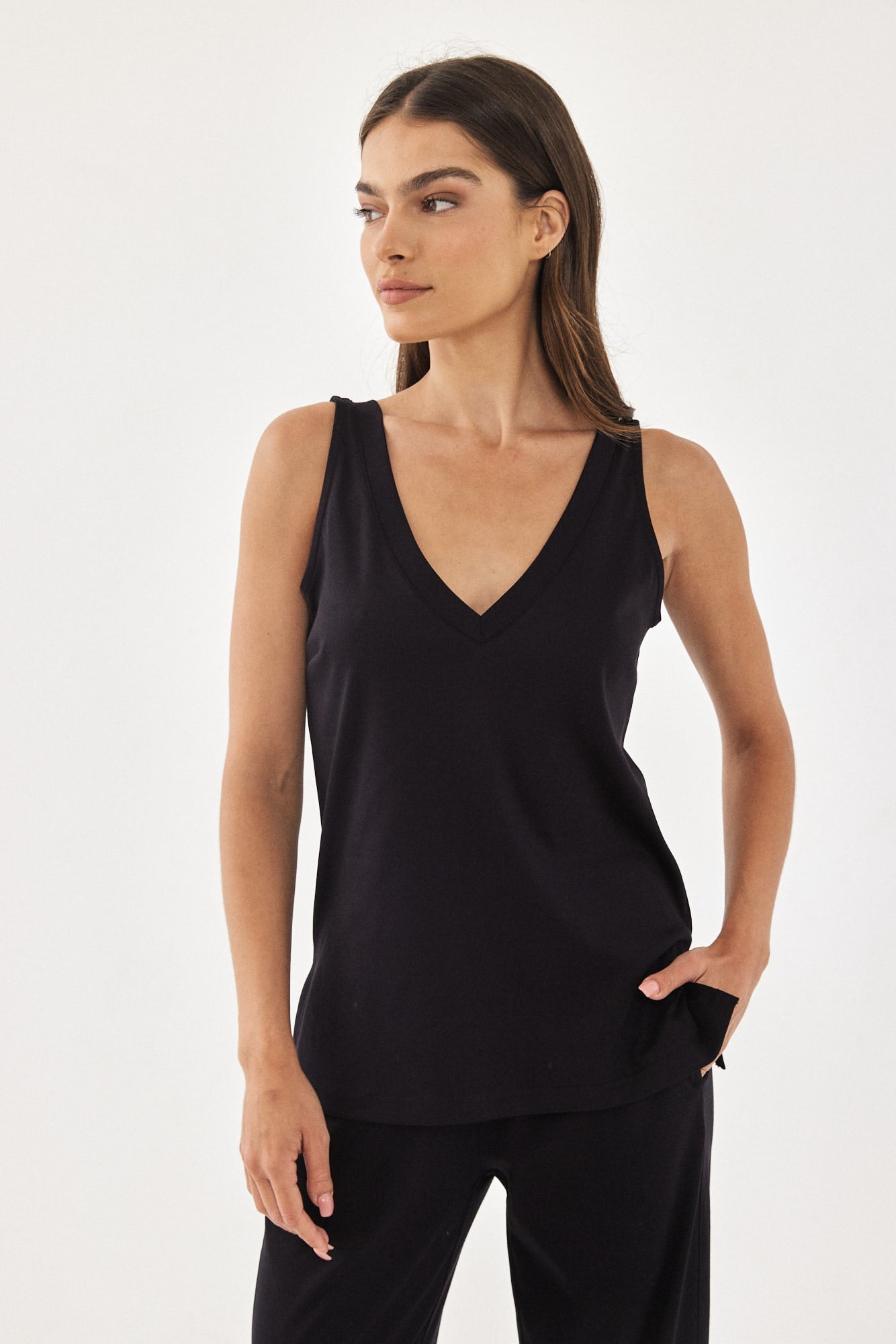 GALIS TANK TOP BLACK