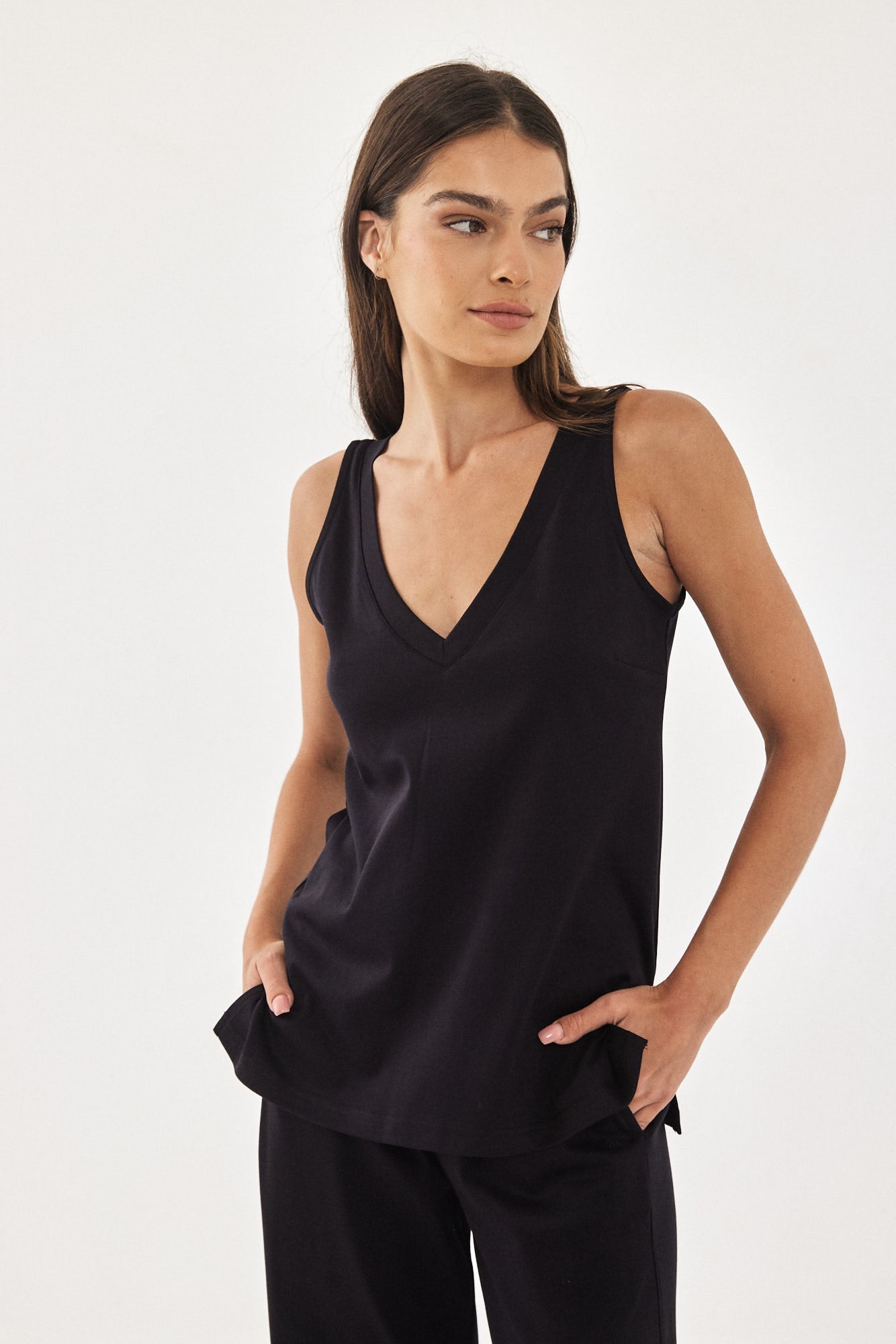 GALIS TANK TOP BLACK