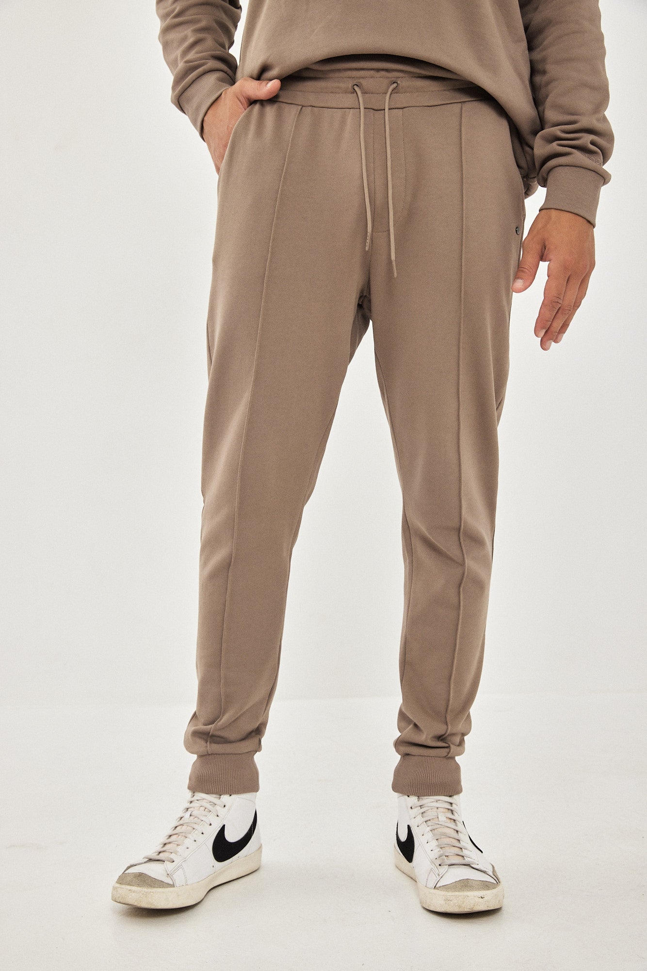 ARIEL UNISEX JOOGER BROWN