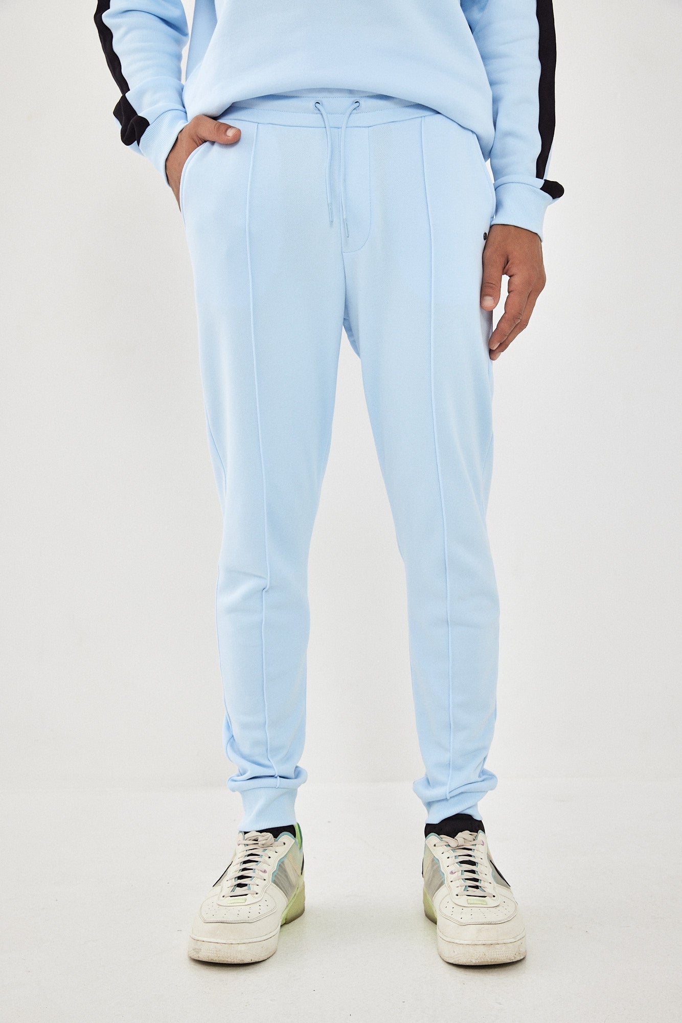 ARIEL UNISEX JOOGER LIGHT BLUE