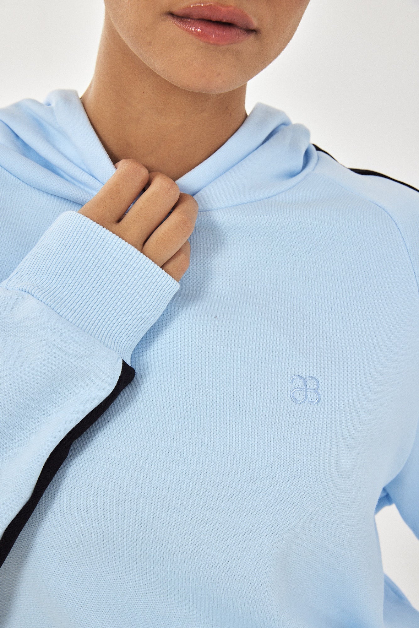 AMIT HODDIE LIGHT BLUE