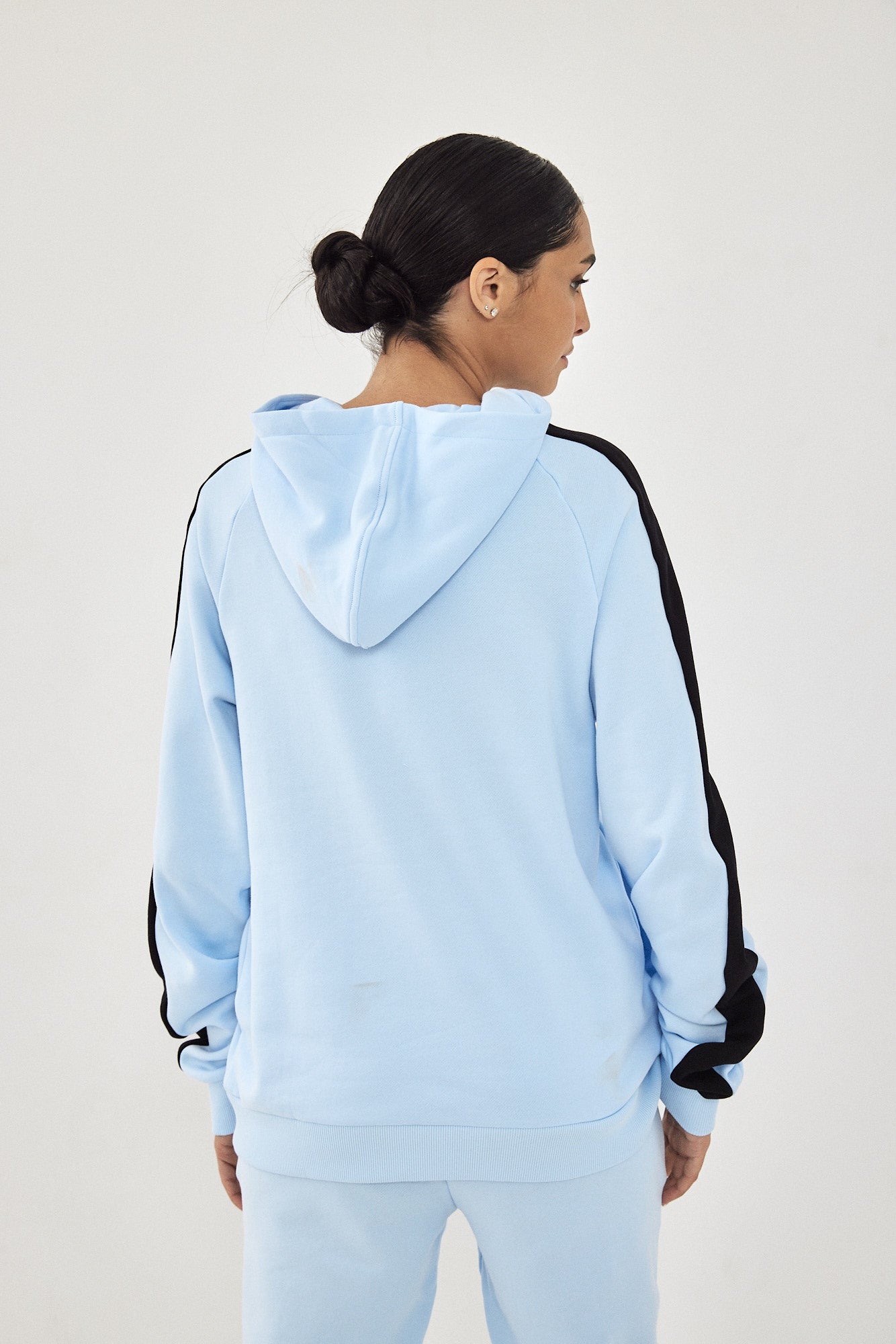 AMIT HODDIE LIGHT BLUE