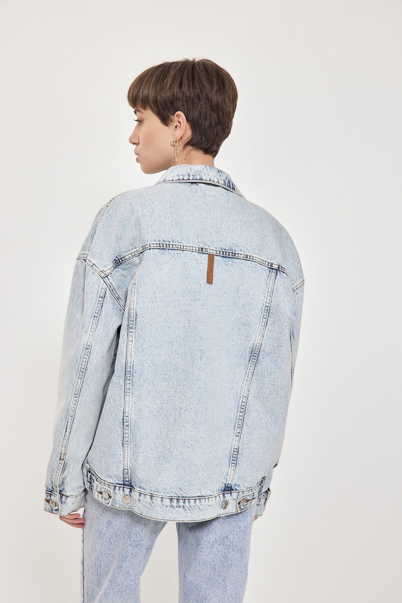 DENIM JACKET LIGHT BLUE