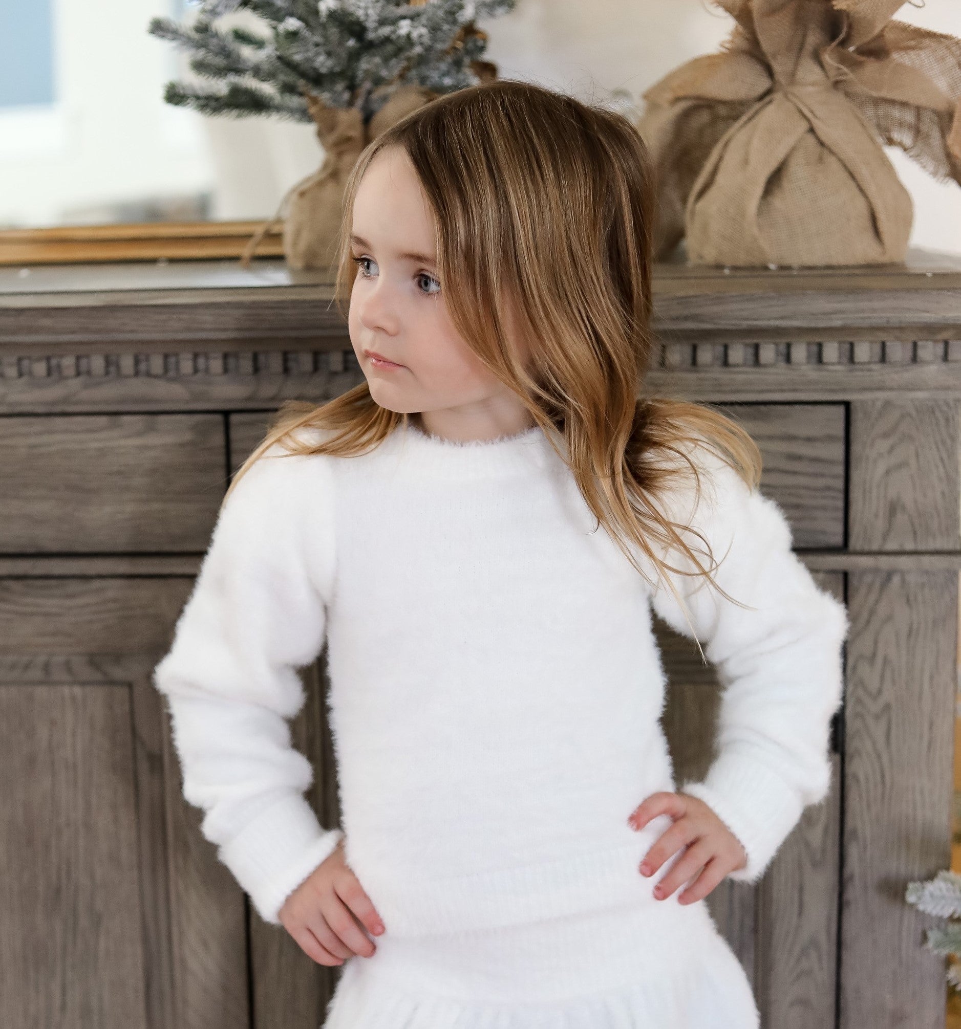 KNIT FLUFFY TOP WHITE