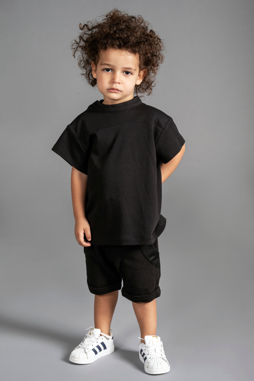 CAMISETA UNI NEGRO