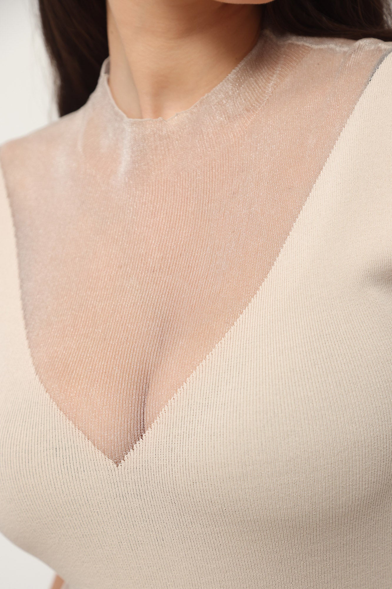 SHEER V BODYSUIT CHAMPAGNE