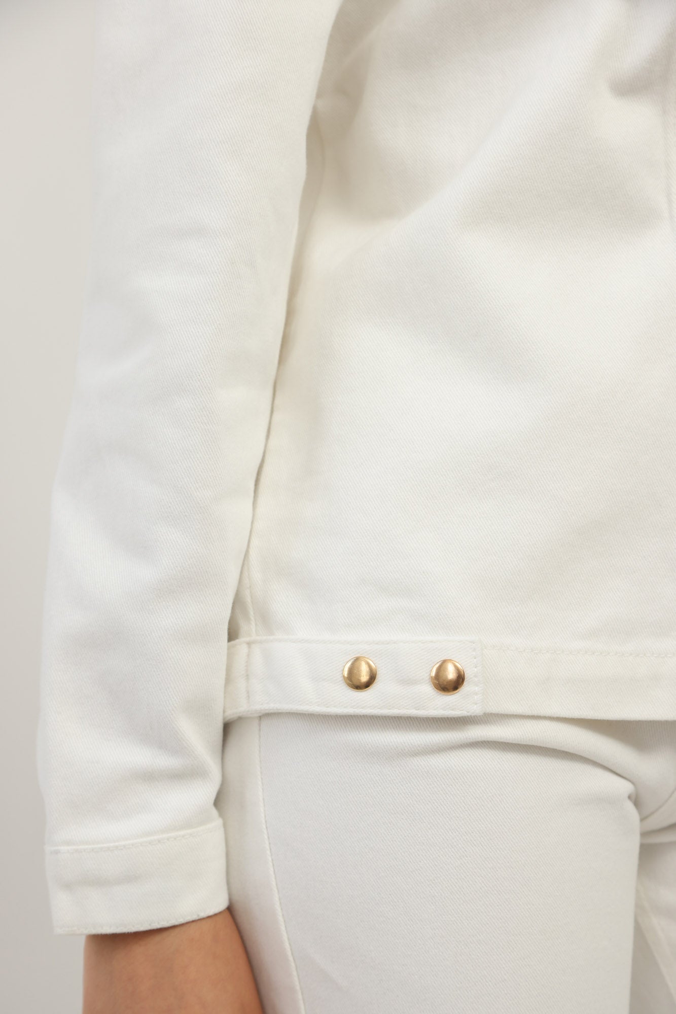 DENIM JACKET HIDDEN SNAPS WHITE