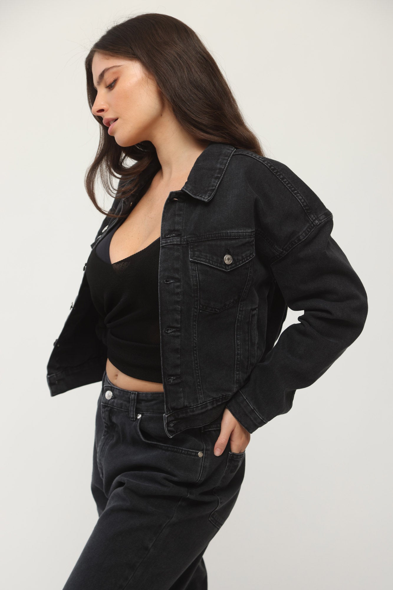 CROPPED DENIM JACKET BLACK