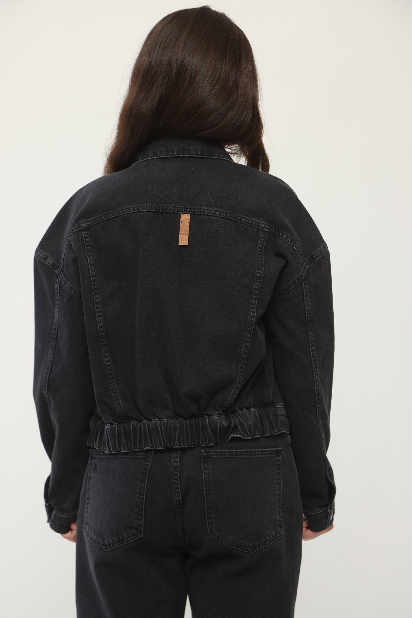 CROPPED DENIM JACKET BLACK