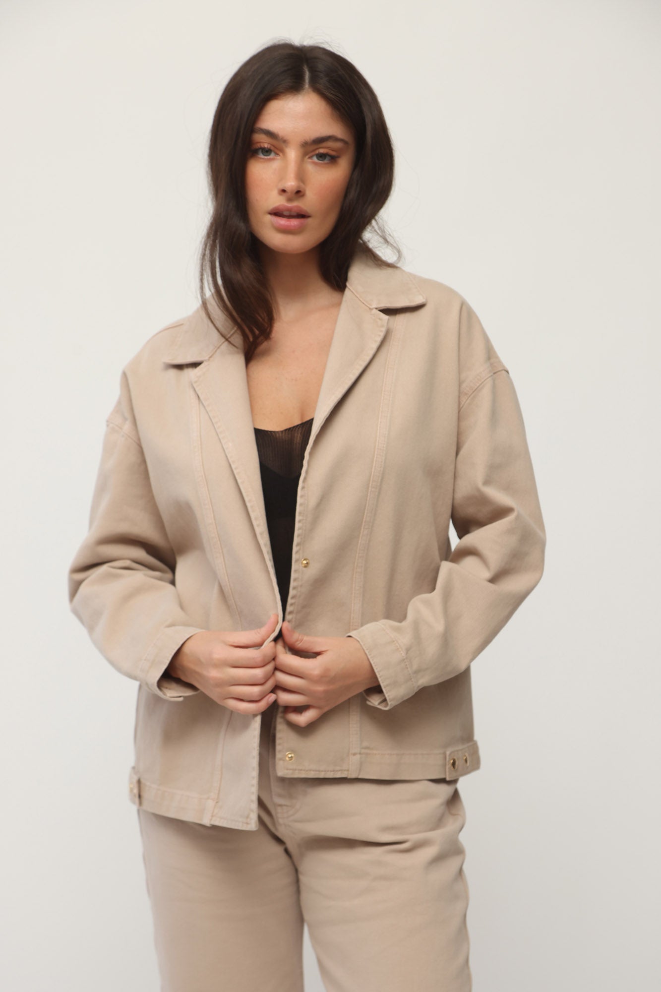 DENIM JACKET HIDDEN SNAPS BEIGE