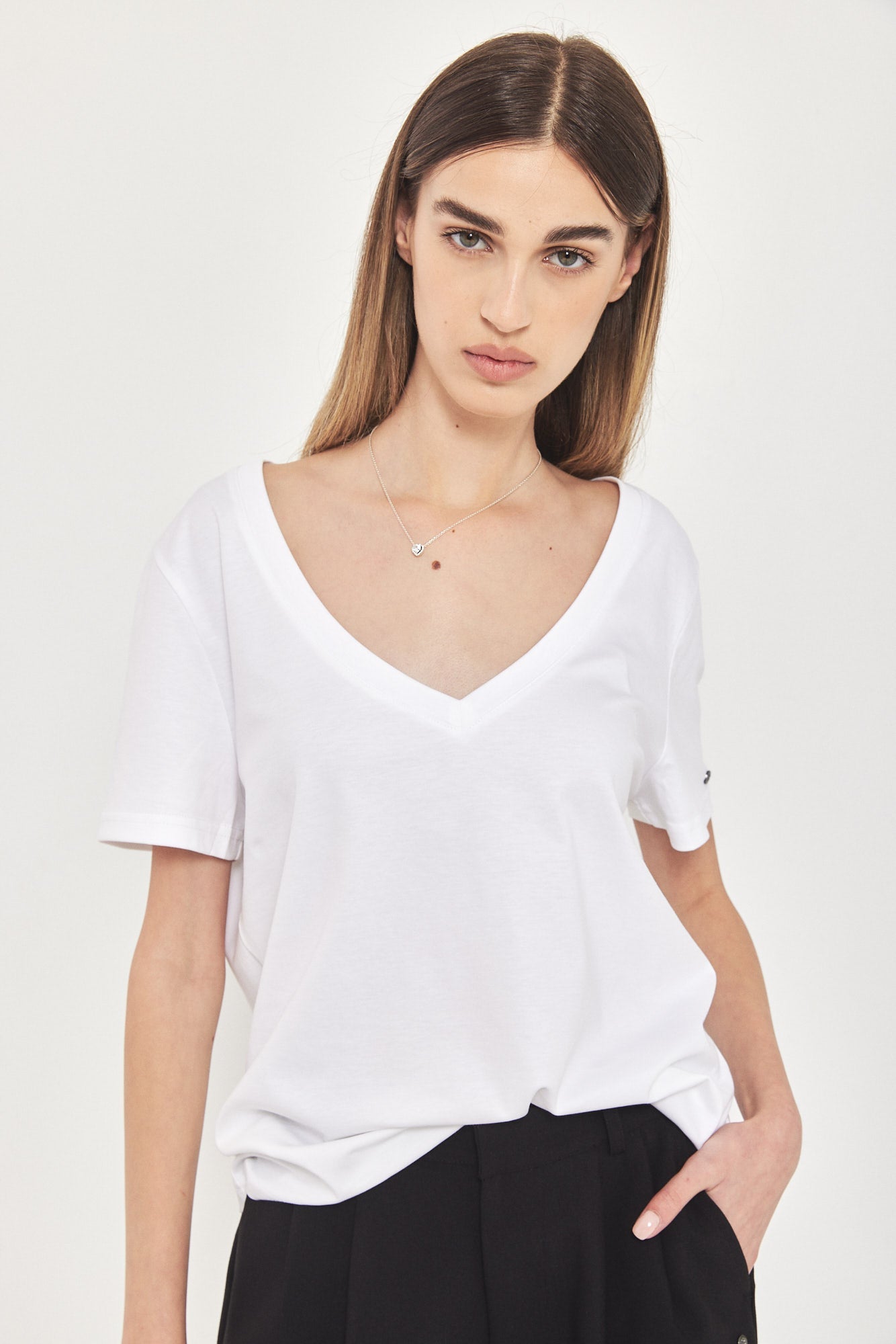 WOMEN T WHITE