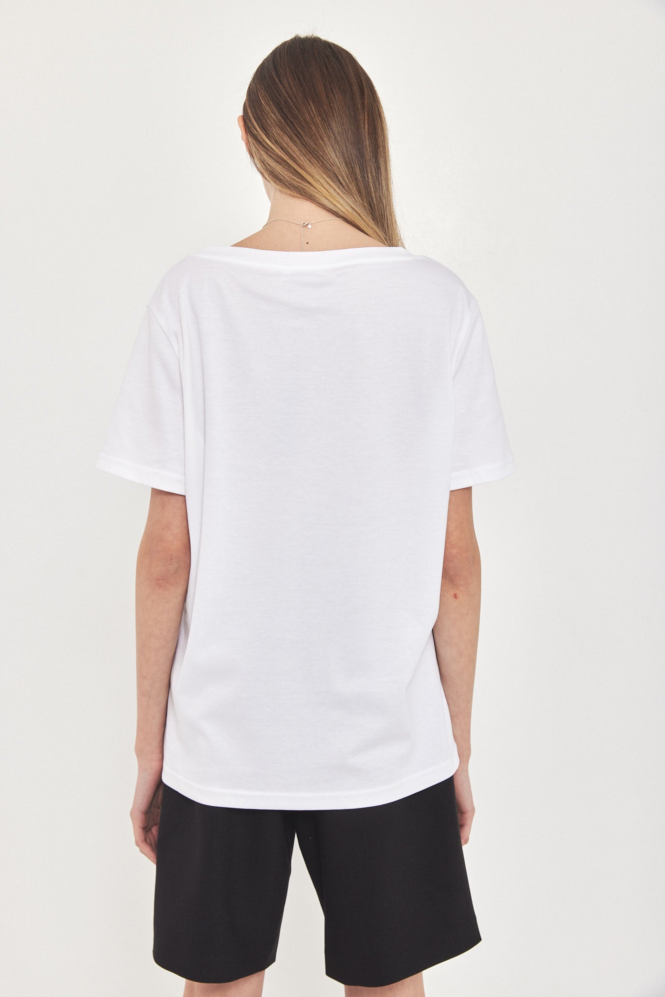 WOMEN T WHITE