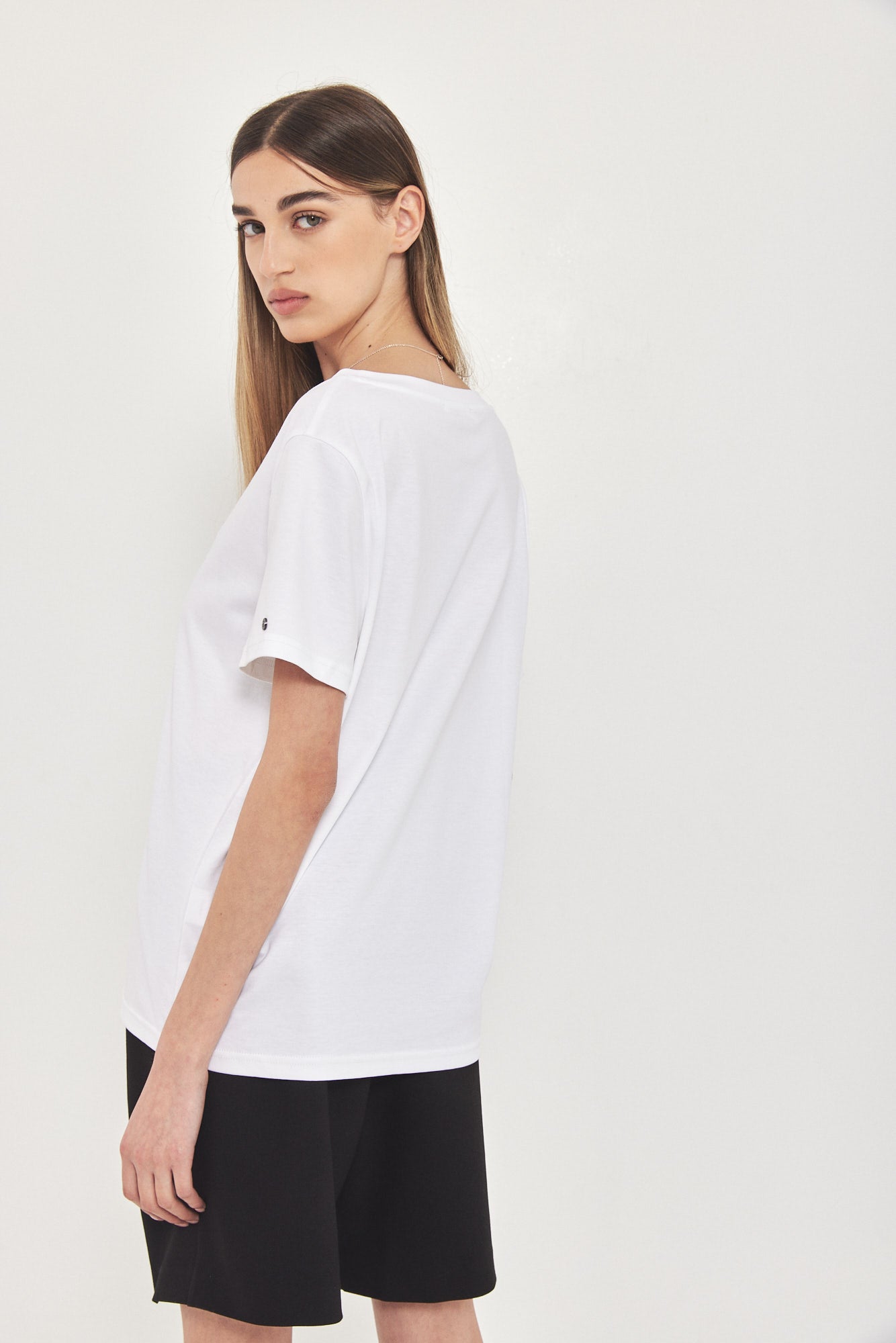 WOMEN T WHITE