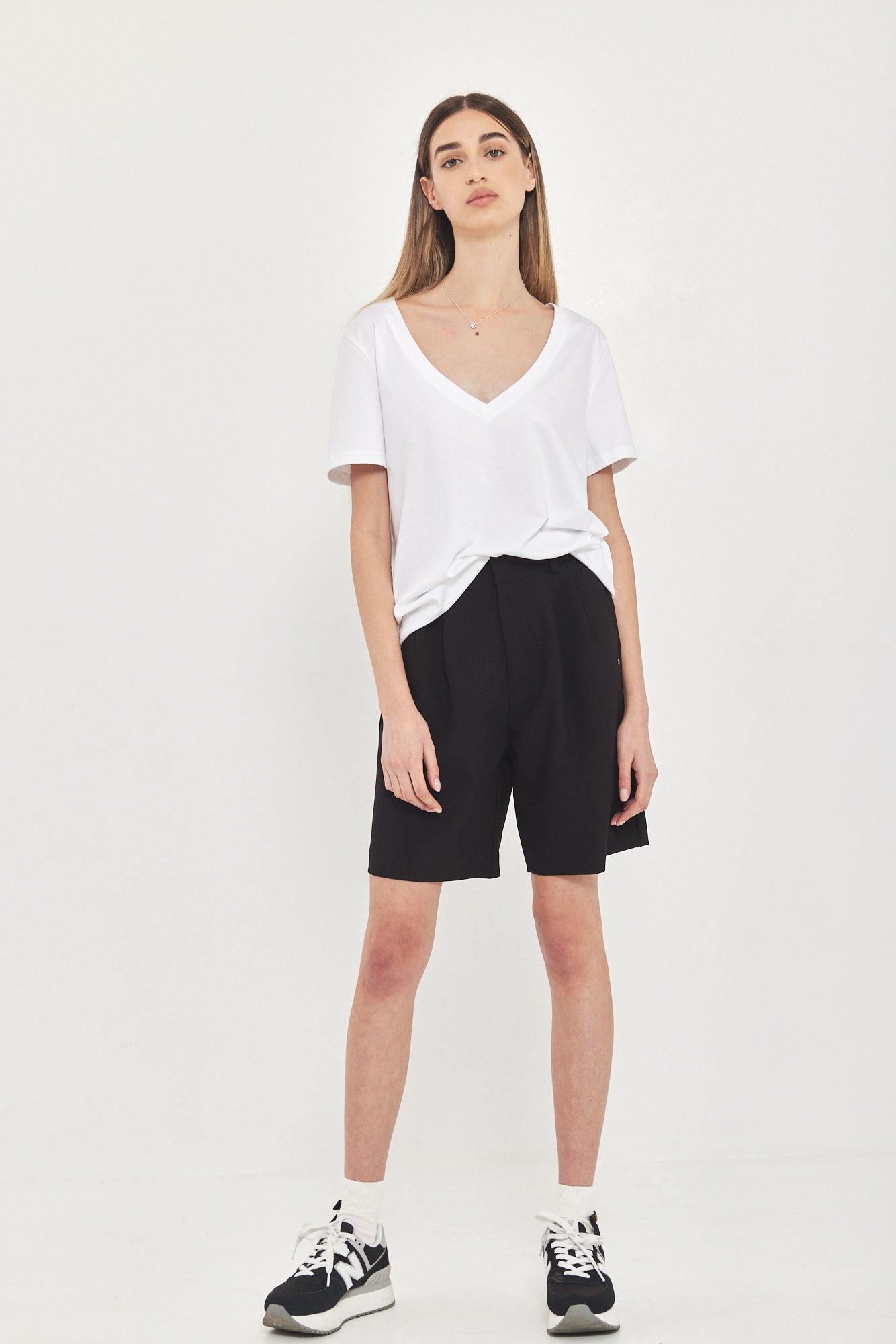 CLASSIC BERMUDA BLACK