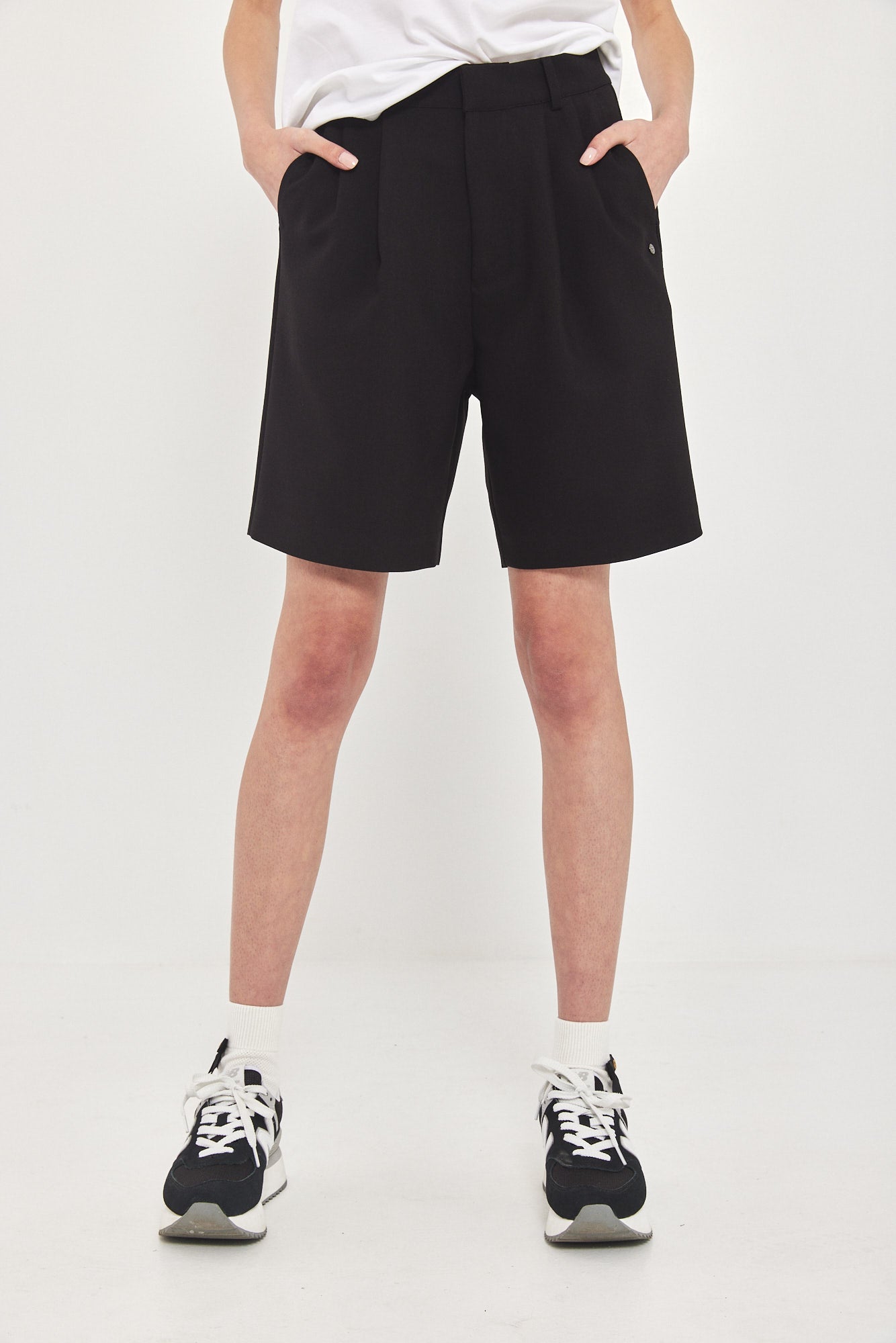 CLASSIC BERMUDA BLACK