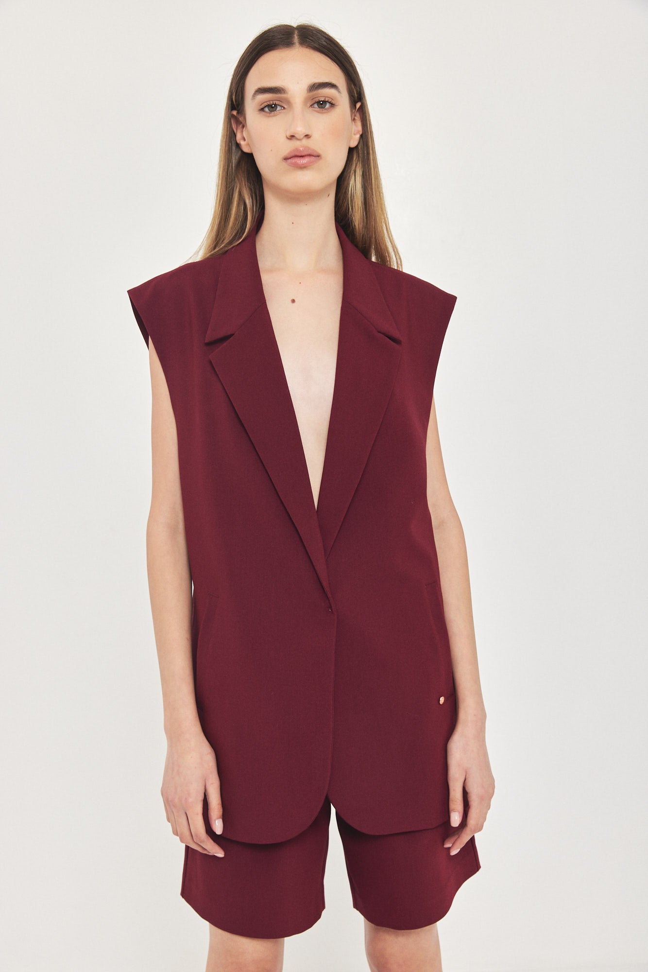 CLASSIC VEST WINE