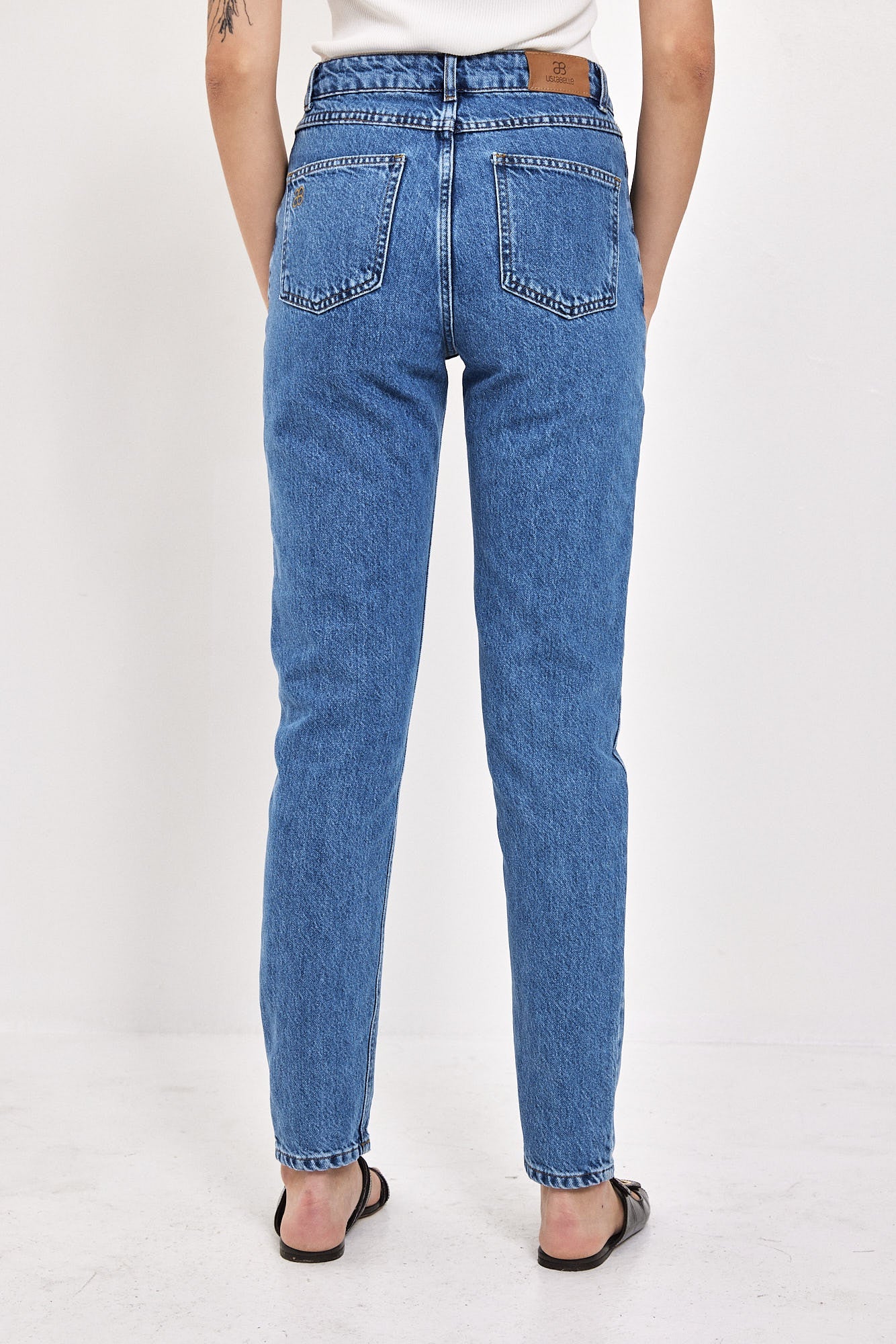 NO 10. MOM JEANS HIGH WAIST BLUE JEANS